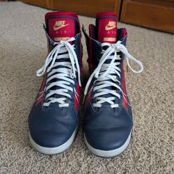 Nike Air Max 720 Saturn (Size 8.5)