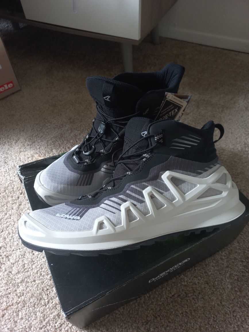 Lowa Men's Merger GTX Mid Off White Waterproof Hiking Boots sz 11US