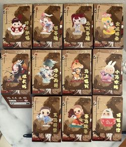 The Golden Gallop Series Figures