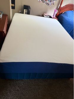 Queen Mattress and Platform Bed Frame