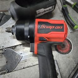 Snap On 1/2 Air Impact 