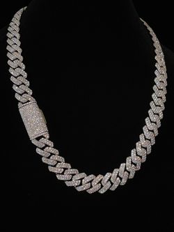 VVS 15mm Moissanite Cuban Chain Iced Out Pass Diamond Tester
