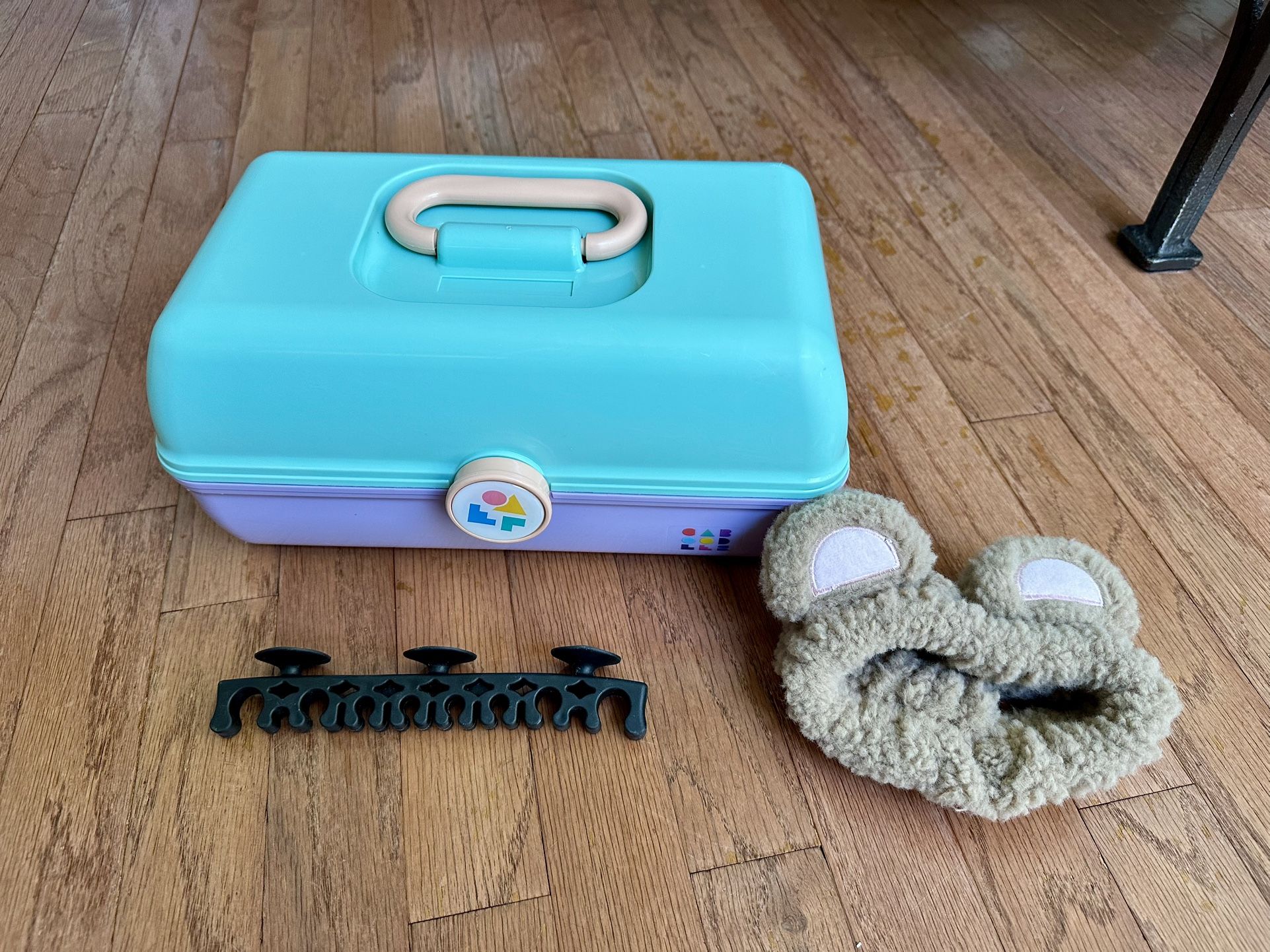 Caboodle-Teddy Bear Band-Suction cup Makeup Brush Holder- All for $5