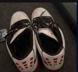 Jordan’s size 6.5 men’s