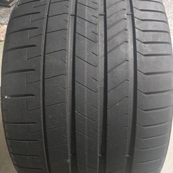 Pirelli p zero 305/30/ZR21 tire (1 only) came off a Porsche 95% tread excellent like new