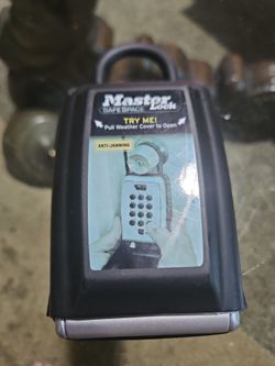 Master Lock SafeSpace Key Safe Keypad Combo, Weather-Resist, Anti-Jam P19919