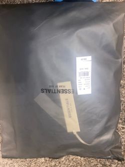 New Essentials Fear Of God Hoodie Men Size Small Blk