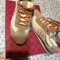 Tory Burch Sneakers