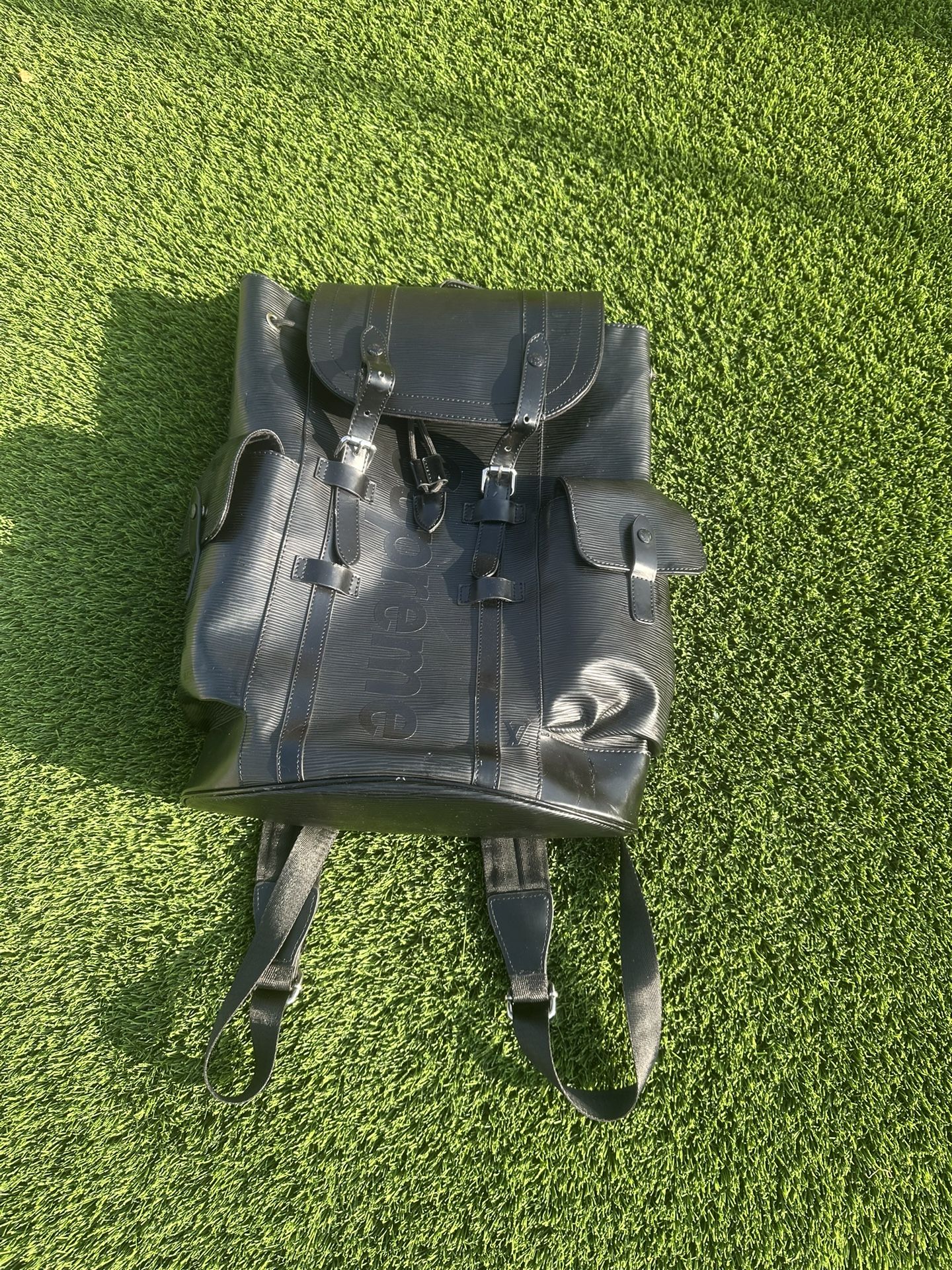louis vuition x surpreme christopher backpack