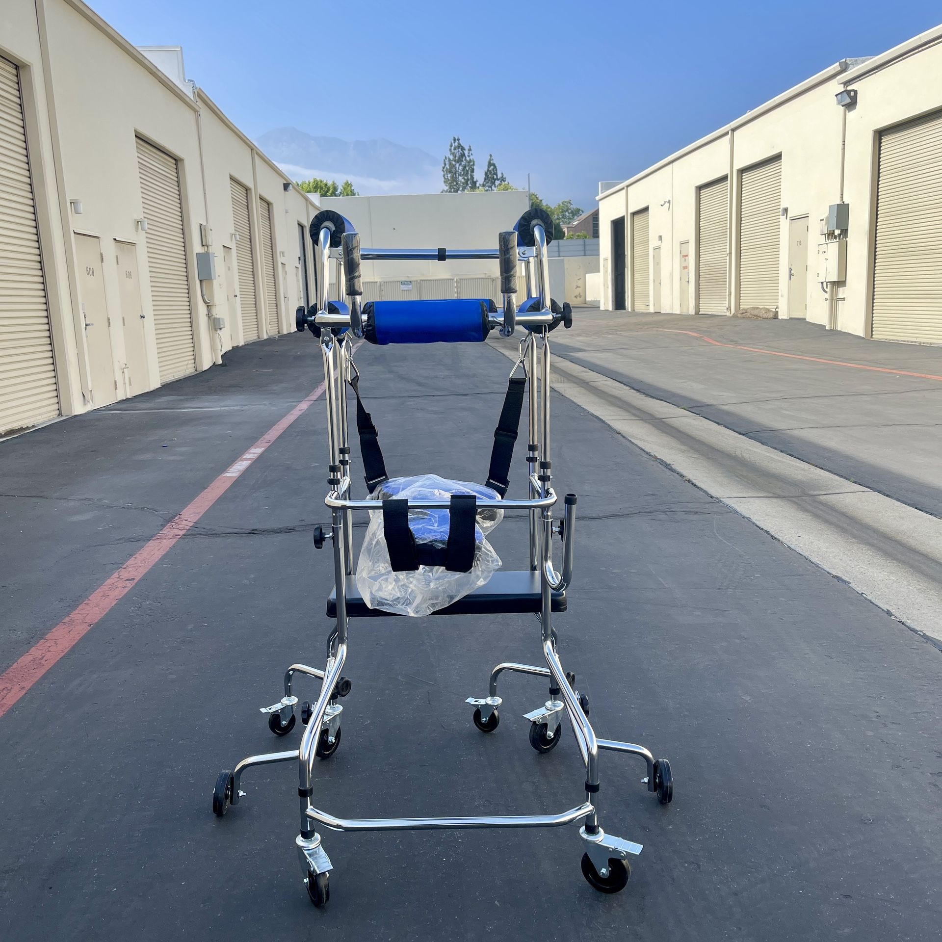 Adult Walker for Seniors Hemiplegia Rehabilitation Standing Frame, 8 Wheels Walkers Withstands 220lbs, Standing Walker Adjustable Height Suitable for