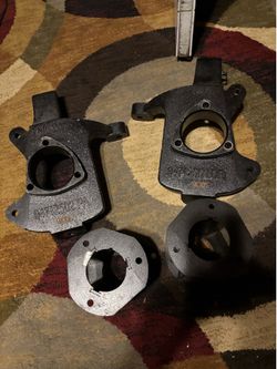 Rough Country 7.5 lift spindles& Spacers