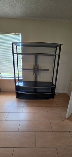 55x67 TV Stand