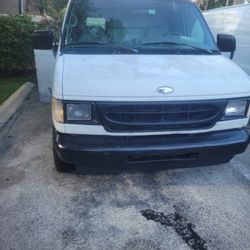 Ford E250