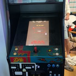 Namco 20yr reunion pac man original.