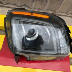 2020 2021 2022 Kia Telluride Headlight Driver side Used Oem