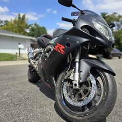 Suzuki GSX-R 750