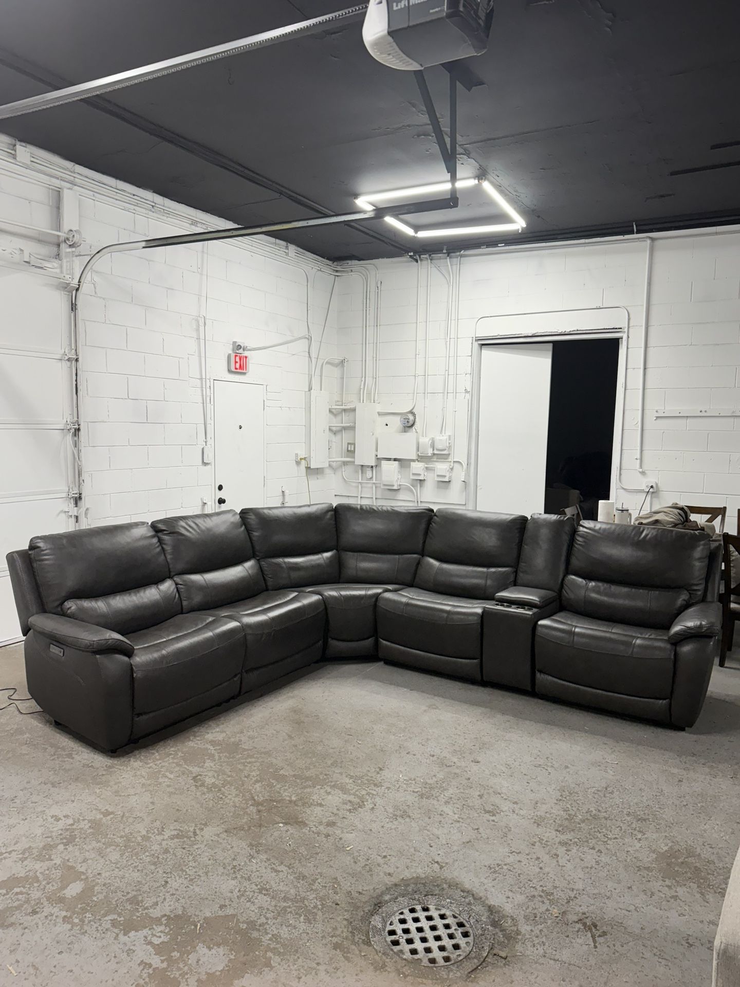 (Free Delivery) Wylder Leather Power Sectional Sofa Couch