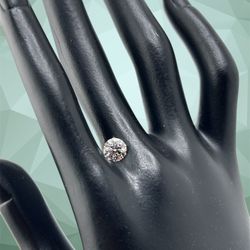 IGI certified Round Shape Diamond With Certificate 