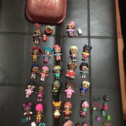 Huge Lot Lol Dolls And Accessories 