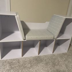 Kids Bookshelf/Cubby Storage With Reading Nook