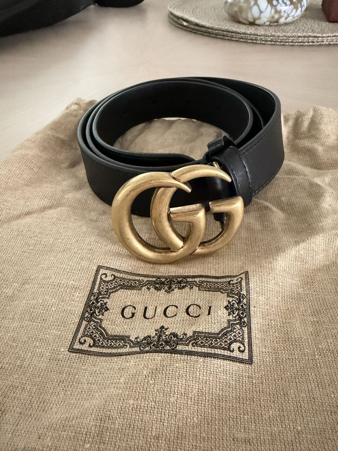 Gucci women’s leather belt