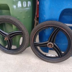 BMX.  Mongoose  Mags     20"