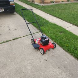 Yard Machines Push Lawnmower 4.5HP Side Discharge 