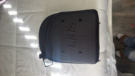 Hat travel case lids