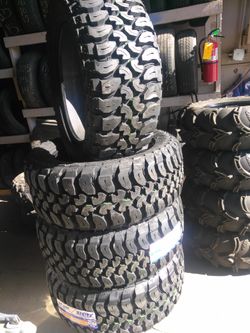 Mud terrain tires 33×12.50R20
