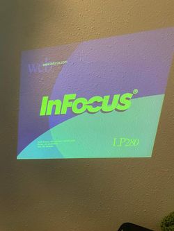 InFocus LP280 Desktop Projector 1000 top Lumens VGA w/ Bag & Remote