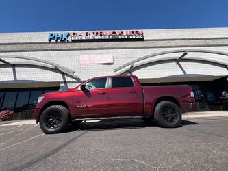 2.5” Leveling  kit with insulatio. On sale.. for 06-26 Dodge ram1500 (We Finance)