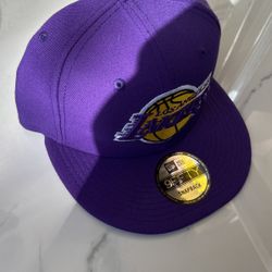 Lakers New Era Snapback Hat$35