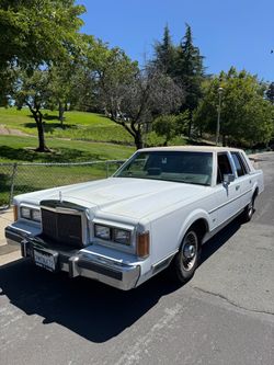 1989 Lincoln Town Car