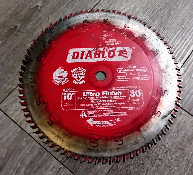Diablo 10" x 30t Ultra Finish Saw Blade