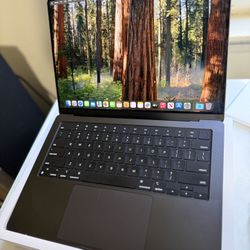 14-inch MacBook Pro M4 16GB Memory 512 GB Storage 