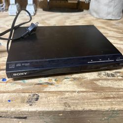 DVD Player Plus 266 DVDs