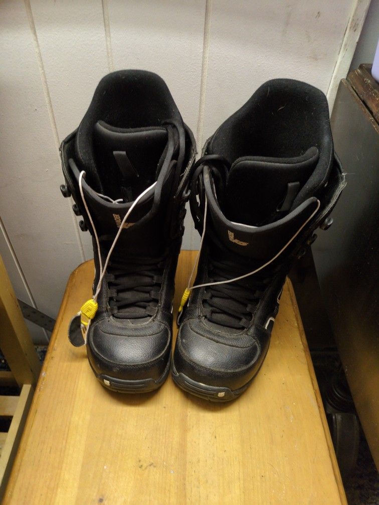 Black Men's Invader Snow Boots Size 11