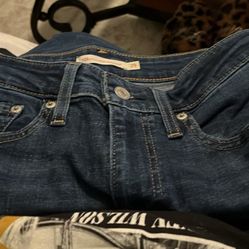 Levi High rise Bootcut 29