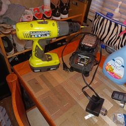 Ryobi Cordless Drill/Driver (P209), With Intelliport Charger And 2 Lithium Ion 18v Batteries
