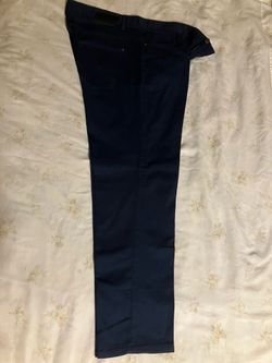 New, men’s Calvin Klein pants size 40