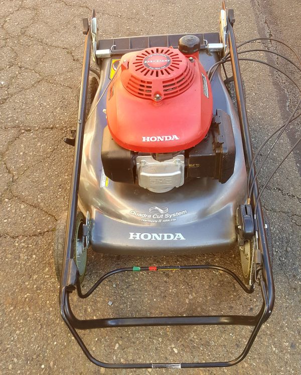 Honda 21'' Quadra Cut Self Propelled Lawn Mower Lawnmower HRR216SDA for