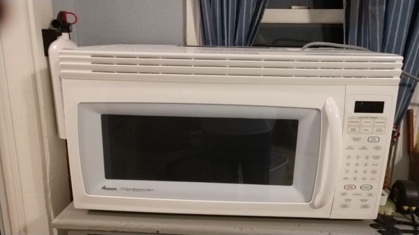 Amana Radarange Microwave Oven For In Cherry Valley Il Offerup Amana Radarange Microwave Oven For In Cherry Valley Il Offerup