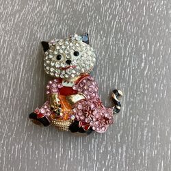Beautiful New Betsy Johnson Gold Toned Kitty Brooch/Pendant W/ Sparkling Pink & Clear Stones & Black Accents $10