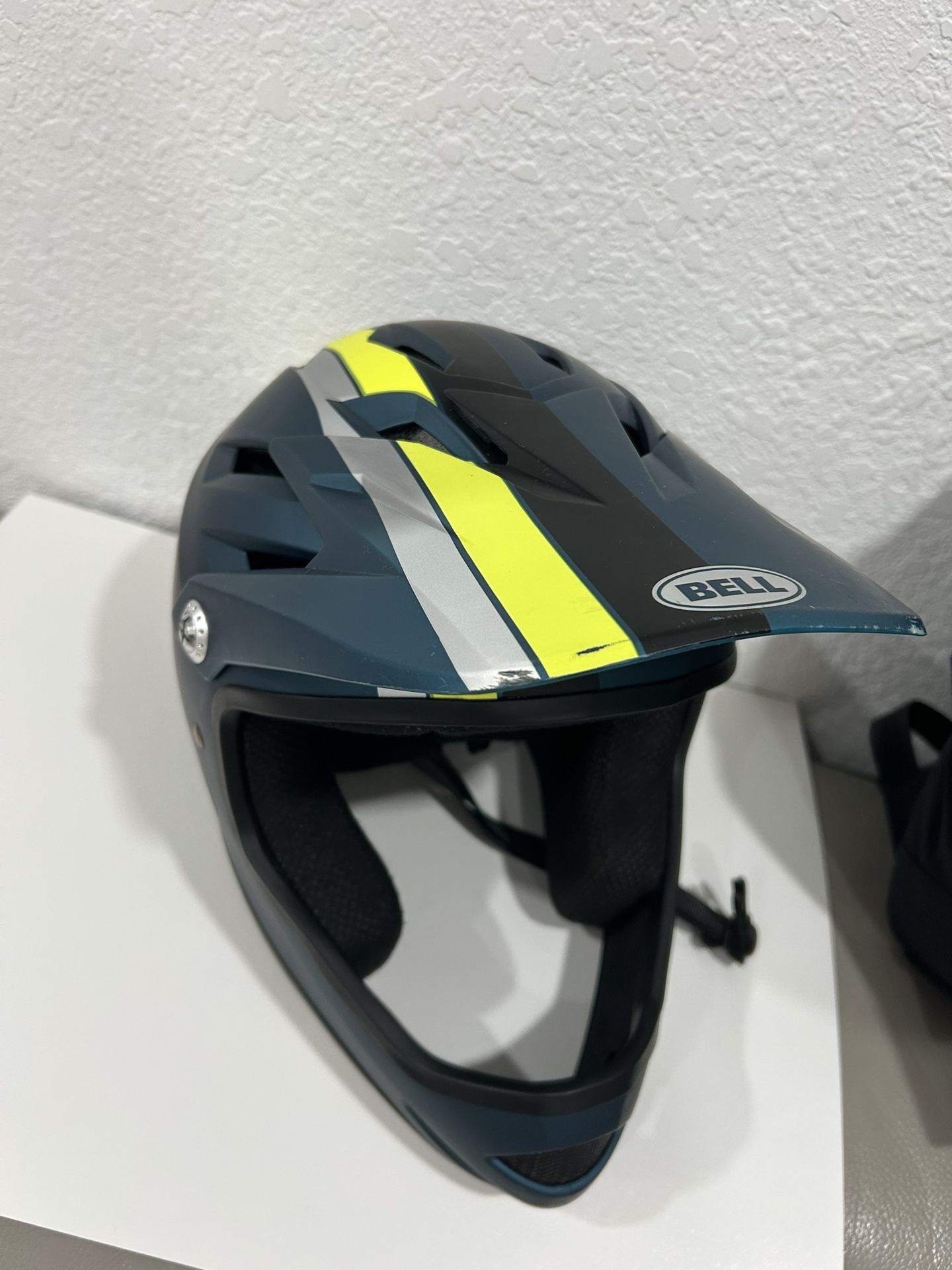 Bell Sanction BMX/Downhill Helmet/Medium