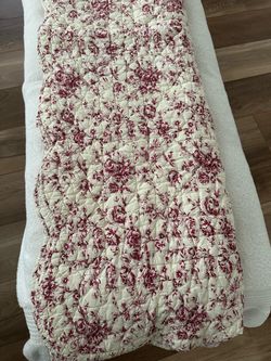 Floral Toile Quilted Bedspread coverlet quilt