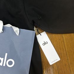 men’s alo black zip hoodie (small)