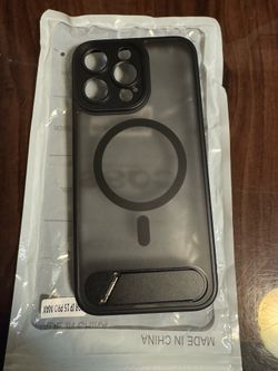 iPhone 15 pro max screen protector case