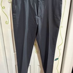 Izod men’s dress pants dark gray/black 36