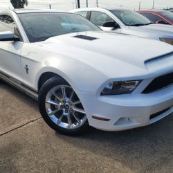 2010 Ford Mustang 