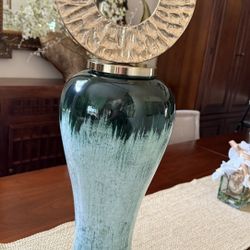 Home Decoration Like New ( Price Is Firm) 